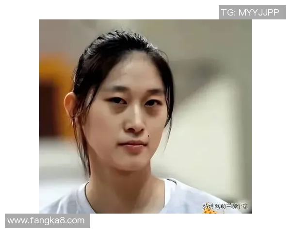 泪目！我国女篮30岁主力带伤夺金安慰亡父：金牌挂妈妈脖子上